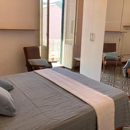 In Piazza * Marciana Marina (Isola d'Elba)